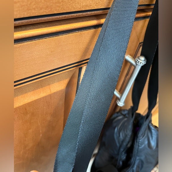 CHAMPION Trendy Luxury Chic LG Black with Pink Lining Puffer Tote Bag - Picture 14 of 16